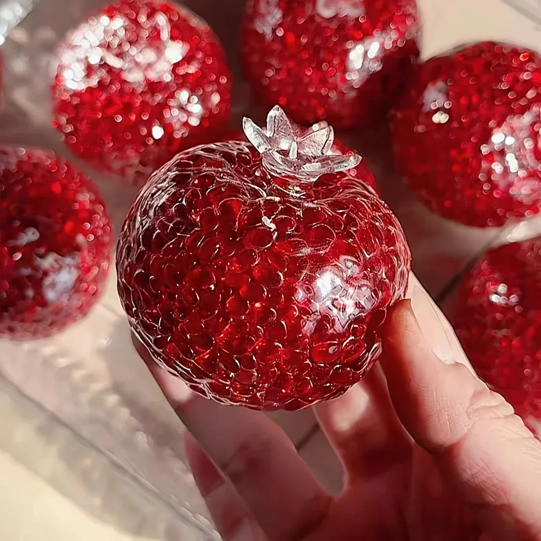 Ahandcrafted Pomegranate-Shaped Stress Relief Ball Creative Malleable Durable Acrylic Squeeze Toy Fun Novelty Holiday Party Gift