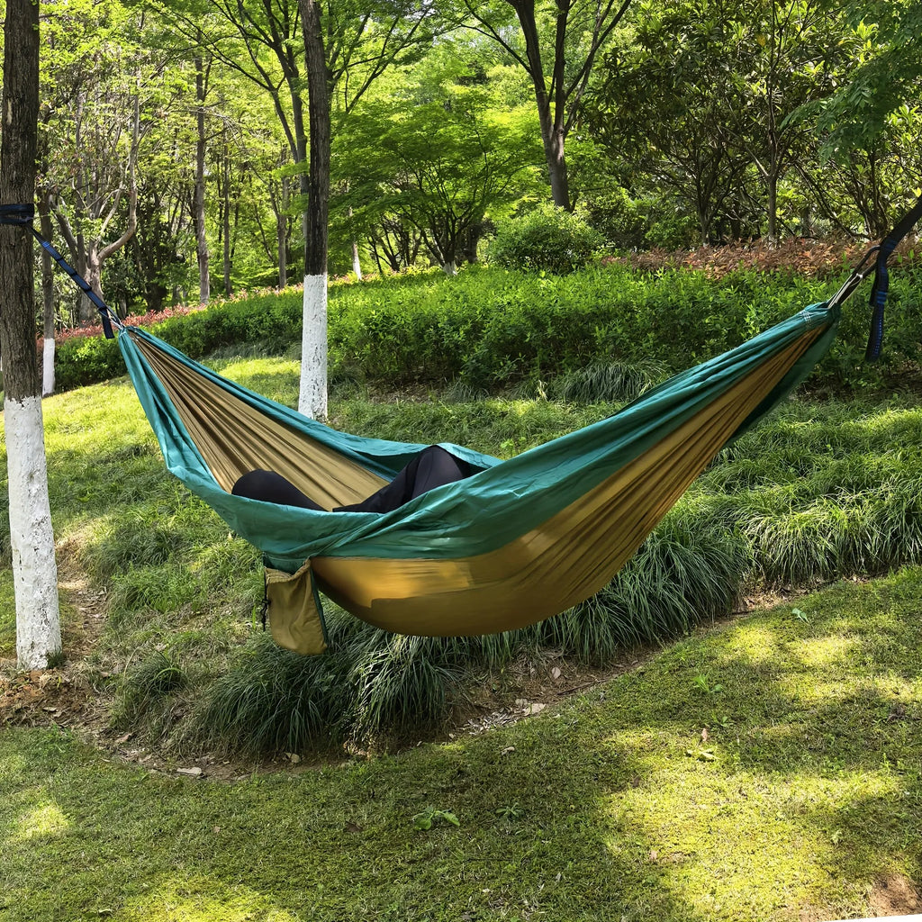 Portable Camping Hammock 2 Person Parachute Nylon Swing Bed with Tree Straps Carabiners Lightweight Anti-Rollover Hammock for Ou